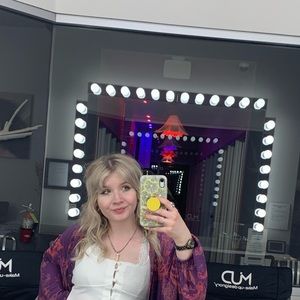 Meet your Posher, Leah